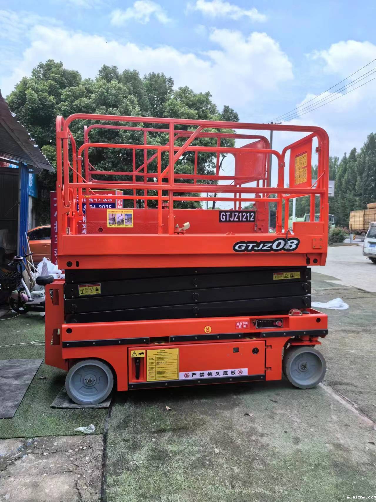 成都剪叉式升降机